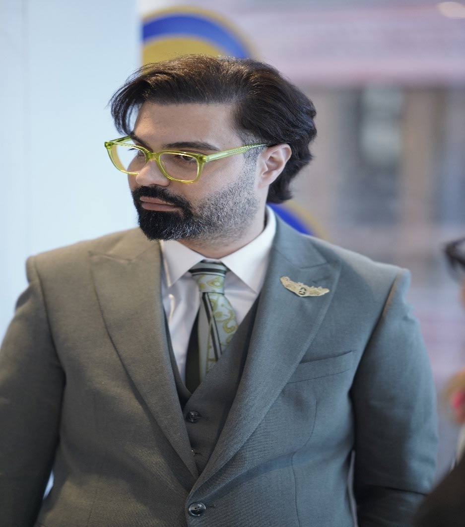 دکتر ماکان آریا پارسا؛ کارآفرین مستقل ایرانی