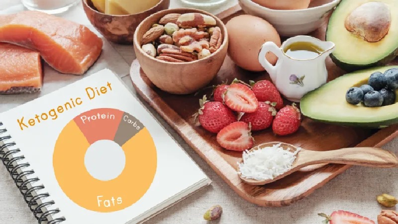 رژیم کتوژنیک چیست | توضیح کامل + فواید و مضرات