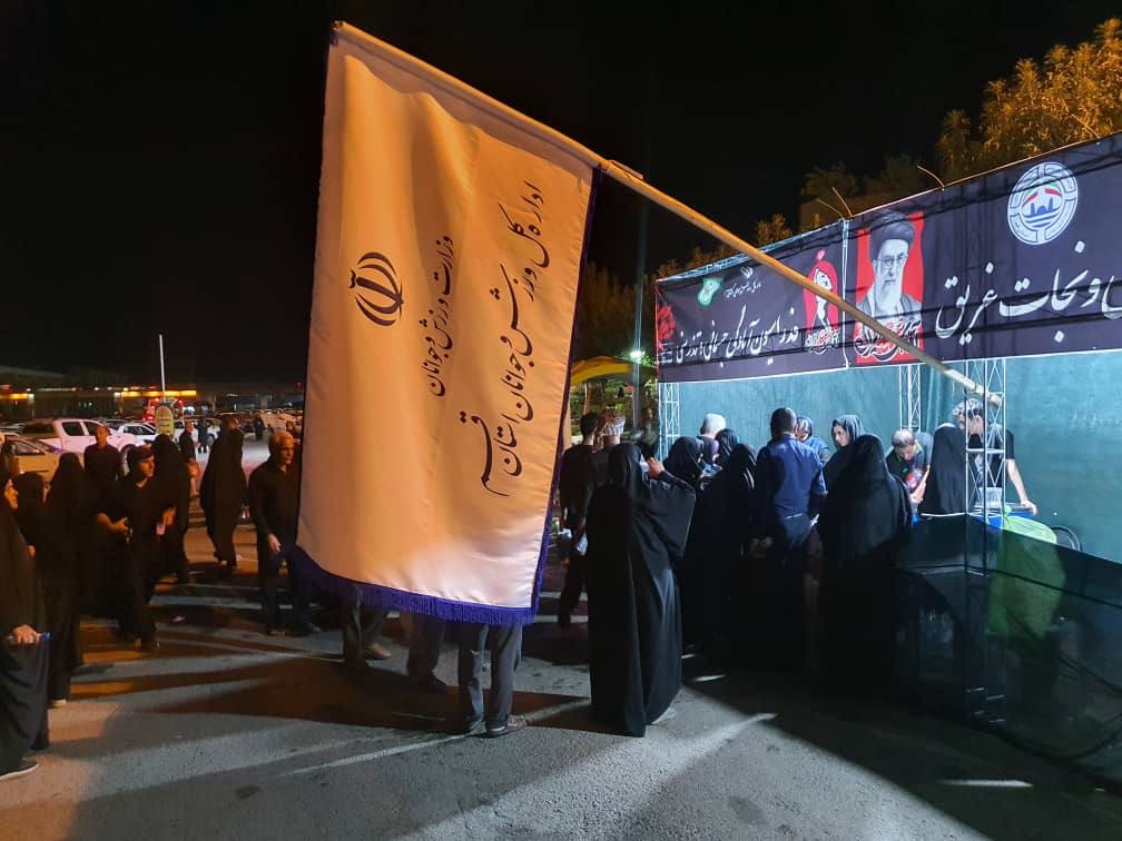 آغاز خدمت‌رسانی موکب هیأت ورزش‌های آبی استان قم با همراهی هیأت استان اصفهان در مراسم تشییع پیکر مطهر قائد شهید امت