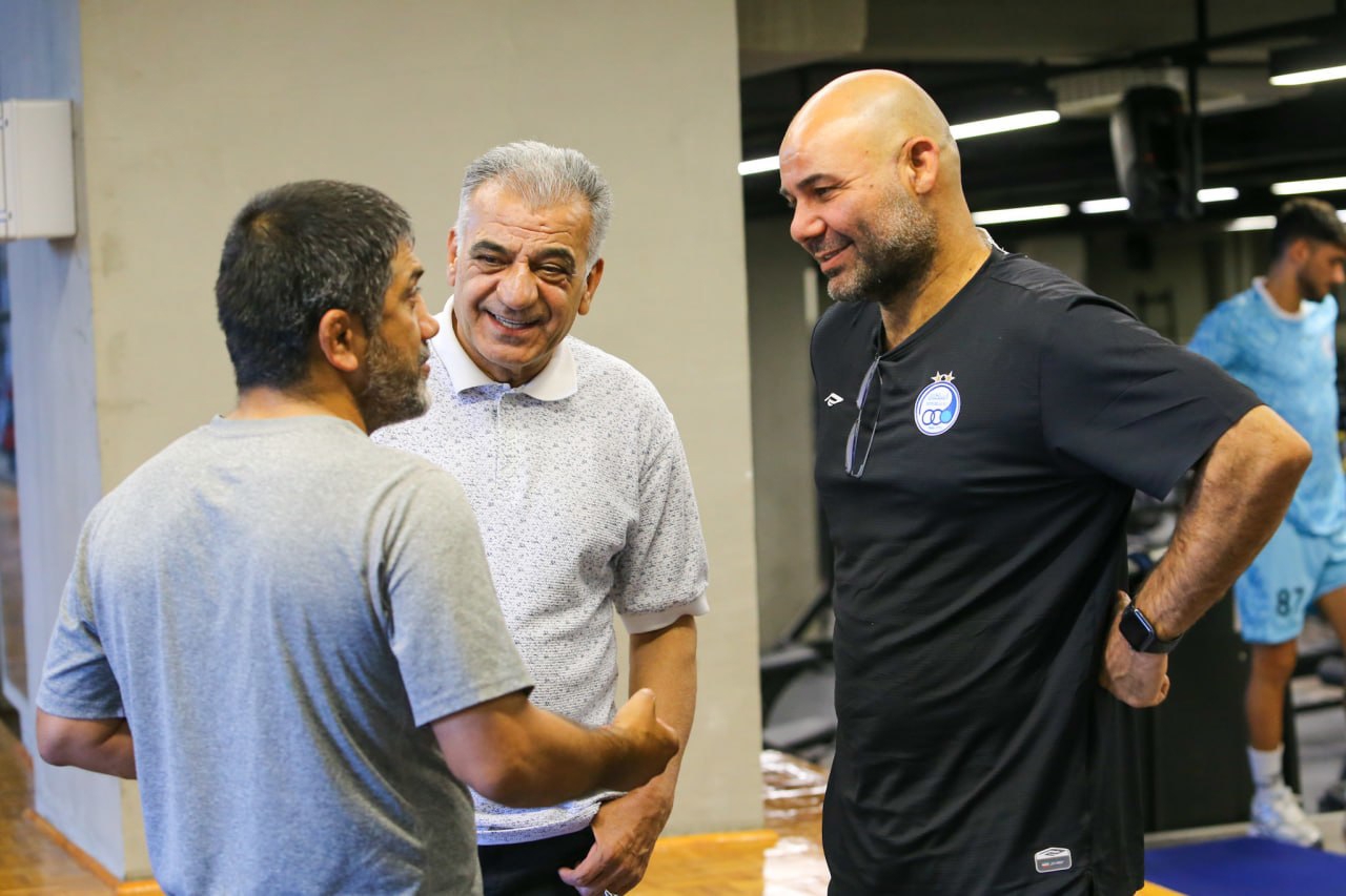2530827